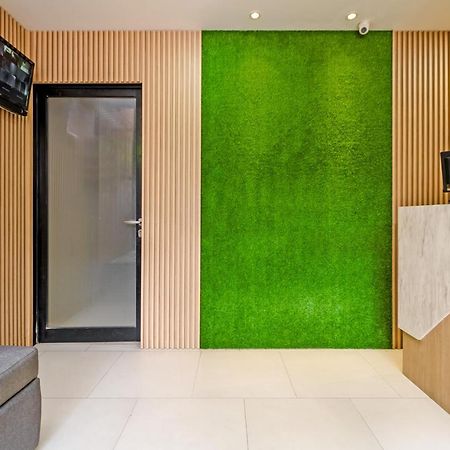 Env Room Jakarta Exterior foto